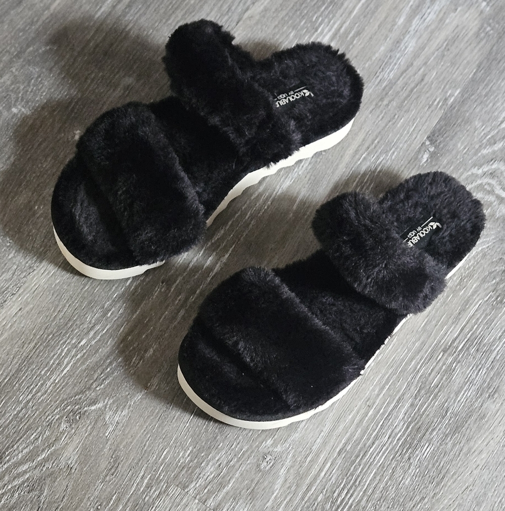 Koolaburra by UGG Slide Slippers Black Open Toe Sandal